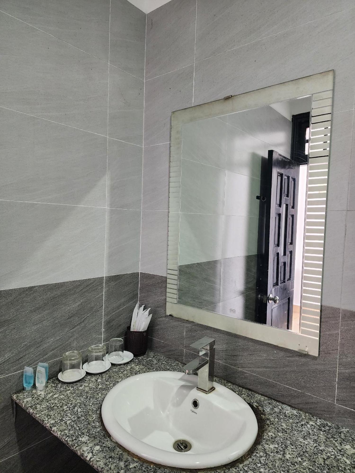Thao An 2 Hotel Hue Thon Lai The Εξωτερικό φωτογραφία